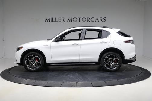 2025 Alfa Romeo Stelvio Sprint AWD
