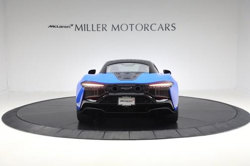 2023 McLaren Artura Performance