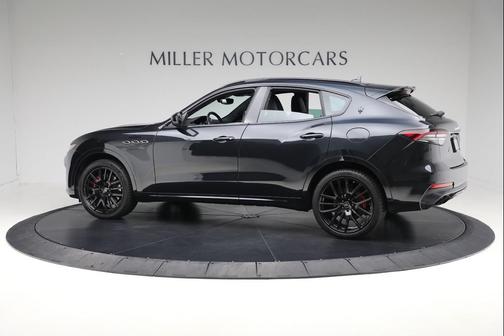 2022 Maserati Levante Modena