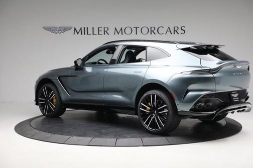 2023 Aston Martin DBX 707