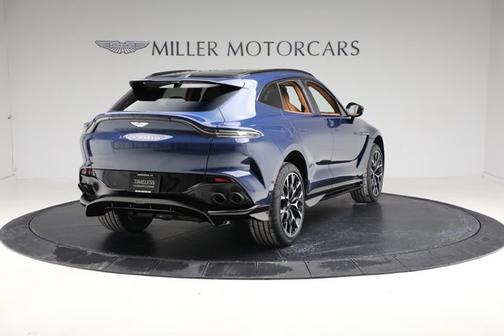 2023 Aston Martin DBX 707