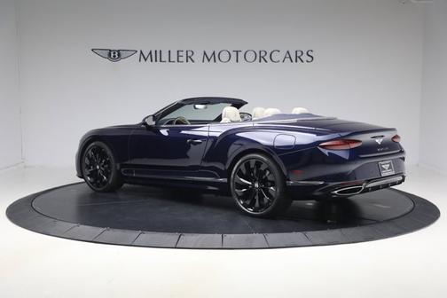 Peacock Metallic 2026 Bentley Continental GT Base