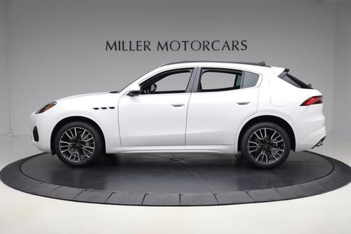 Bianco 2025 Maserati Grecale SUV