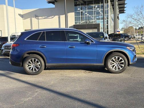 2025 Mercedes-Benz GLC 300 Base 4MATIC