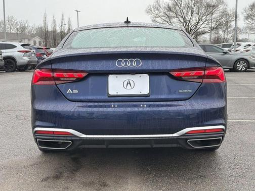 Navarra Blue Metallic 2024 Audi A5 Sportback 45 S line quattro Premium