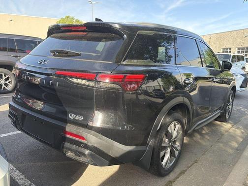 Diamond Black 2024 INFINITI QX60 Luxe