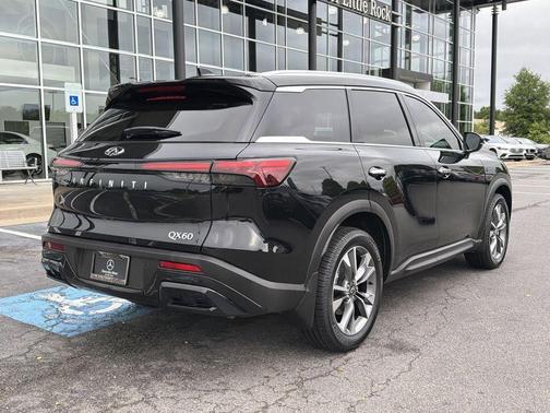 Diamond Black 2024 INFINITI QX60 Luxe