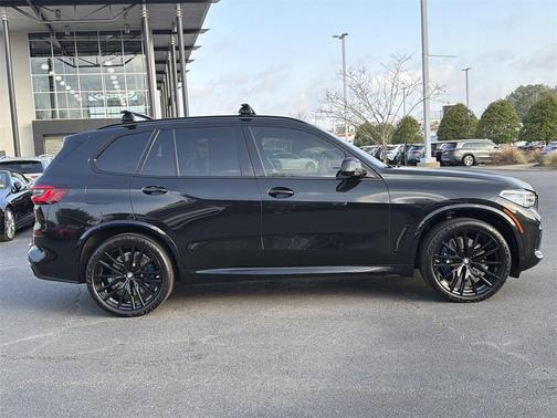 2023 BMW X5 M50i