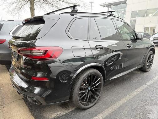 2023 BMW X5 M50i