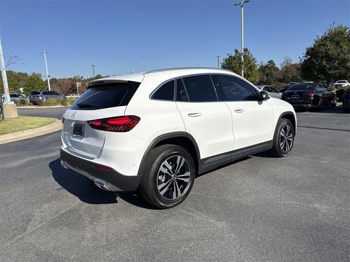 2025 Mercedes-Benz GLA 250 Base