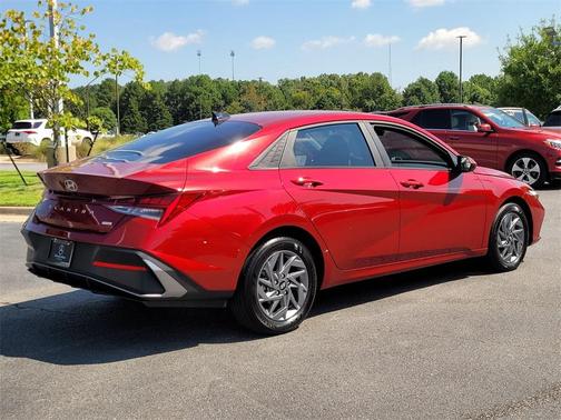 2024 Hyundai ELANTRA HEV Blue