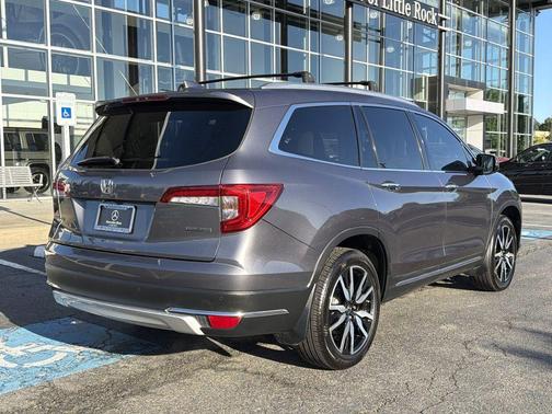 Modern Steel Metallic 2022 Honda Pilot Touring 7-Passenger
