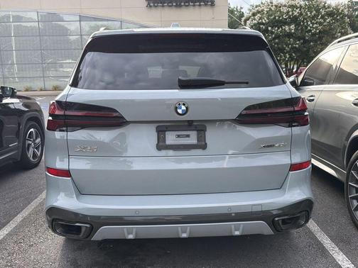 Brooklyn Gray Metallic 2024 BMW X5 xDrive40i