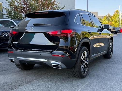 2025 Mercedes-Benz GLA 250 Base