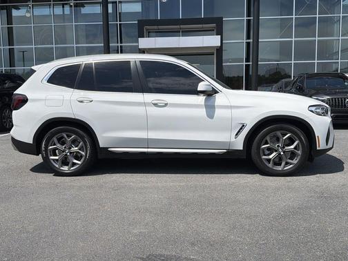 Alpine White 2022 BMW X3 sDrive30i