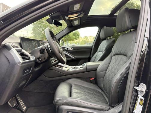 Black Sapphire Metallic 2025 BMW X6 xDrive40i