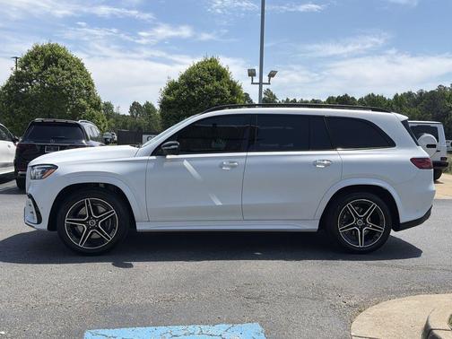 MAN SIGN MOONLT 2026 Mercedes-Benz GLS 450 4MATIC