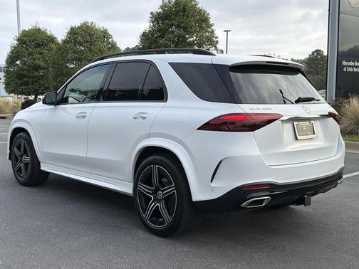 Moon 2026 Mercedes-Benz GLE 450 4MATIC