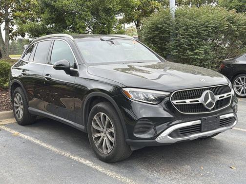 Black 2024 Mercedes-Benz GLC 300 Base