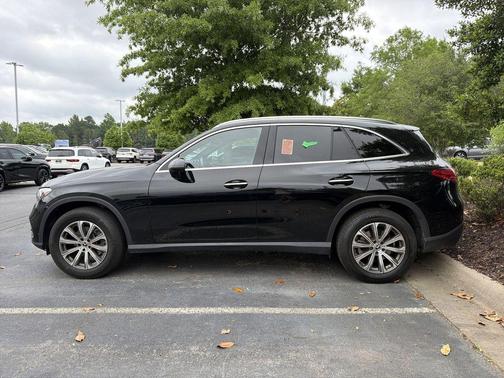 Black 2024 Mercedes-Benz GLC 300 Base