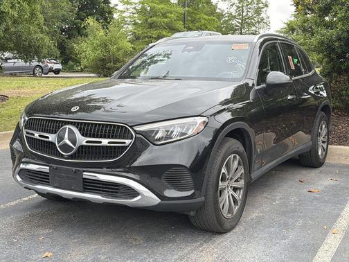 Black 2024 Mercedes-Benz GLC 300 Base