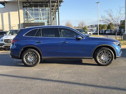 Starling Blue Metallic 2026 Mercedes-Benz GLC 300 Base 4MATIC
