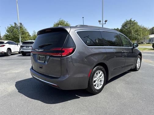 2022 Chrysler Pacifica Touring-L