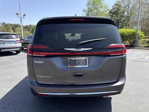 2022 Chrysler Pacifica Touring-L