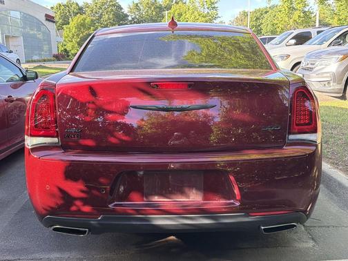Velvet Red Pearlcoat 2023 Chrysler 300 Touring L