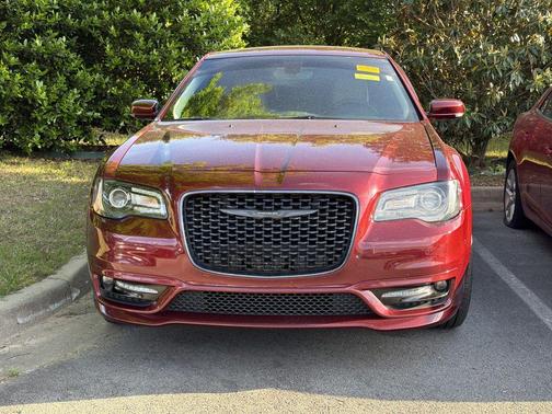 Velvet Red Pearlcoat 2023 Chrysler 300 Touring L