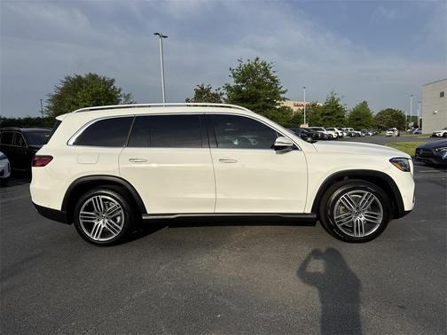 2025 Mercedes-Benz GLS 450 4MATIC