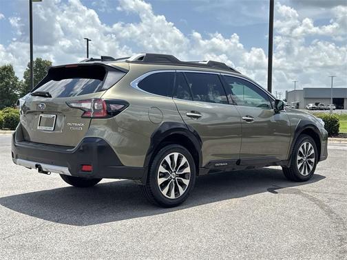 2025 Subaru Outback Touring