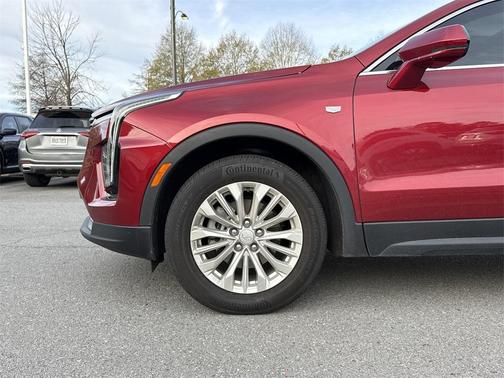 2024 Cadillac XT4 Luxury