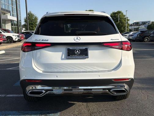Polar White 2026 Mercedes-Benz GLC 300 Base 4MATIC