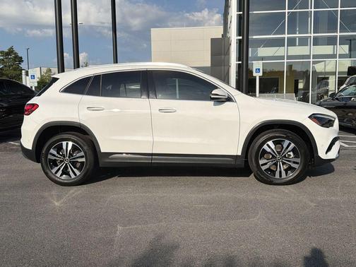Polar White 2026 Mercedes-Benz GLA 250 Base 4MATIC