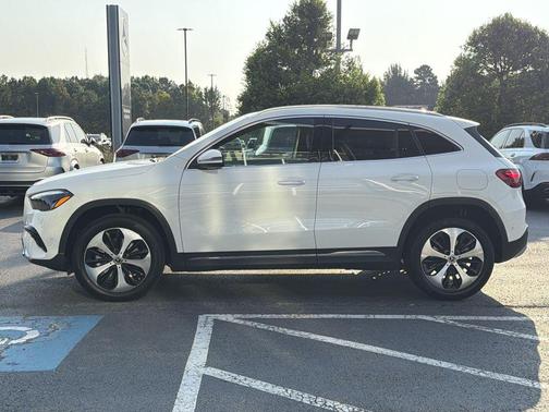 Polar White 2026 Mercedes-Benz GLA 250 Base 4MATIC