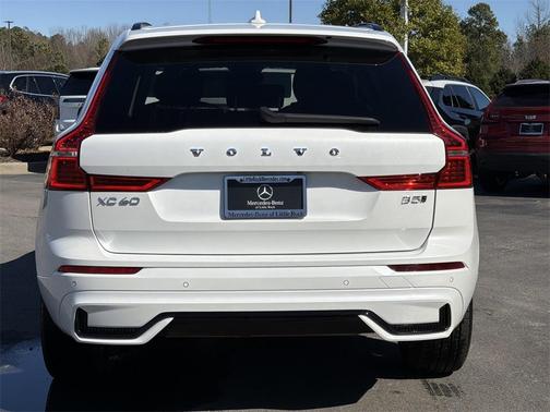 2024 Volvo XC60 B5 Core