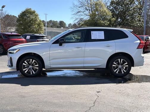 2024 Volvo XC60 B5 Core