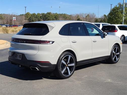 2024 Porsche Cayenne Base