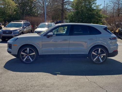 2024 Porsche Cayenne Base