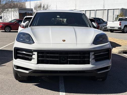 2024 Porsche Cayenne Base
