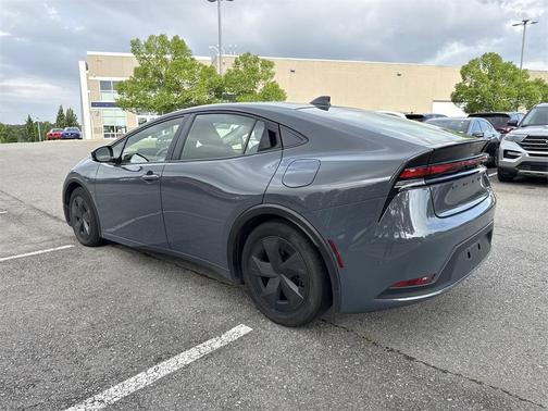 2024 Toyota Prius LE