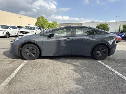 2024 Toyota Prius LE