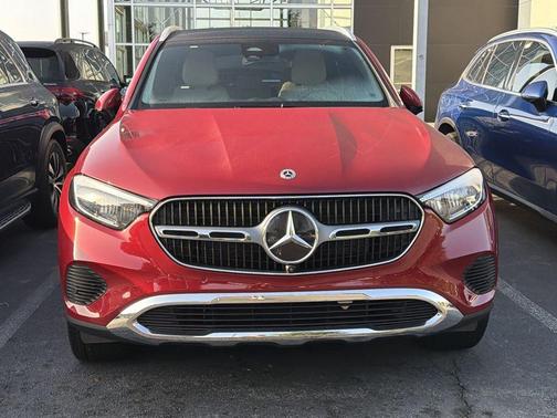 MANUFAKTUR Patagonia Red Metallic 2026 Mercedes-Benz GLC 300 Base 4MATIC