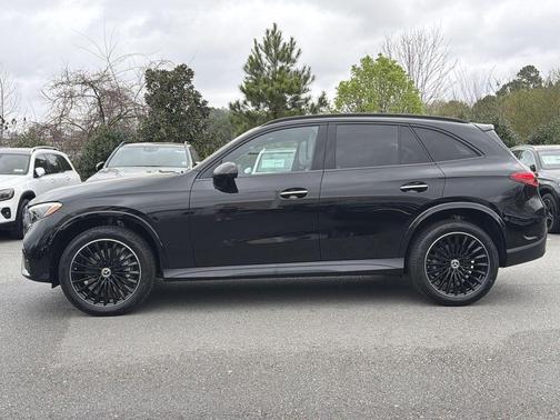 Obsidian Black 2026 Mercedes-Benz GLC 300 Base 4MATIC