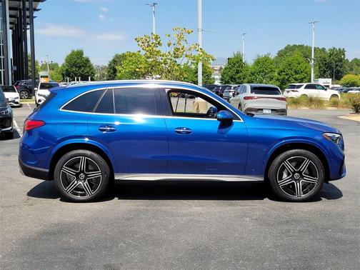 2025 Mercedes-Benz GLC 350e Base 4MATIC