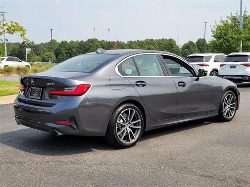 2021 BMW 330 i