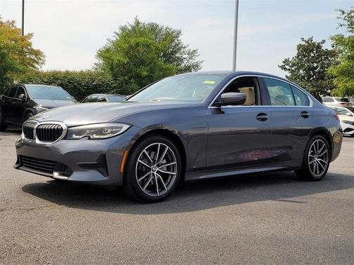 2021 BMW 330 i