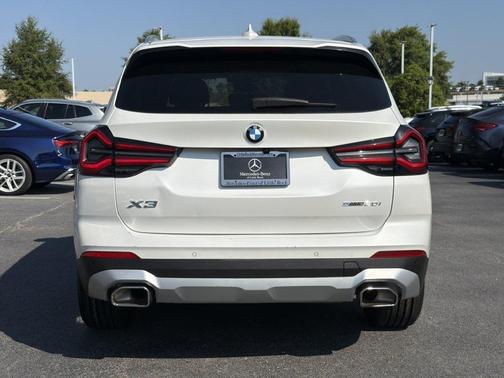 Mineral White Metallic 2024 BMW X3 sDrive30i