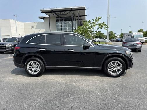 2025 Mercedes-Benz GLC 300 Base 4MATIC